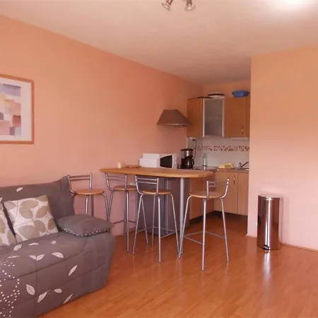Appartement Studio Saint-aventin-superbagneres, 1 Piece, 4 Personnes - Fr-1-313-132 Saint-Aventin